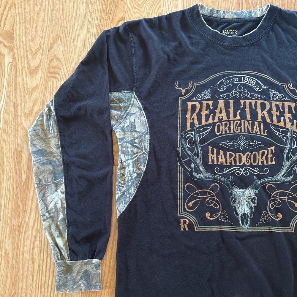 Ranger Realtree Men's Black and Camo Long Sleeve Shirt